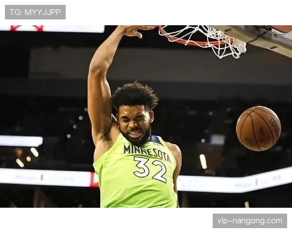 唐斯无球掩护拉开空间，高效输出改变森林狼进攻结构