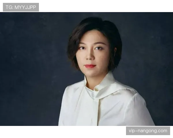 张楠的家里那个豪车车库，看得我都怀疑人生了，平时根本不像这么壕的样子嘛