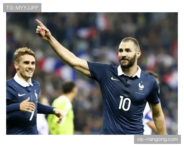 格列兹曼 vs 本泽马：进攻角色与体系适配差异