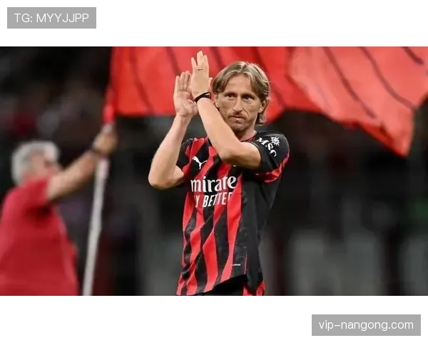 深陷困境的AC米兰：谁是摧毁豪门复兴的真正“内鬼”？